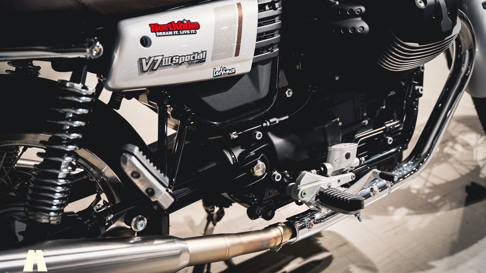 Image of 2020 Moto Guzzi V7 III Special mechanics