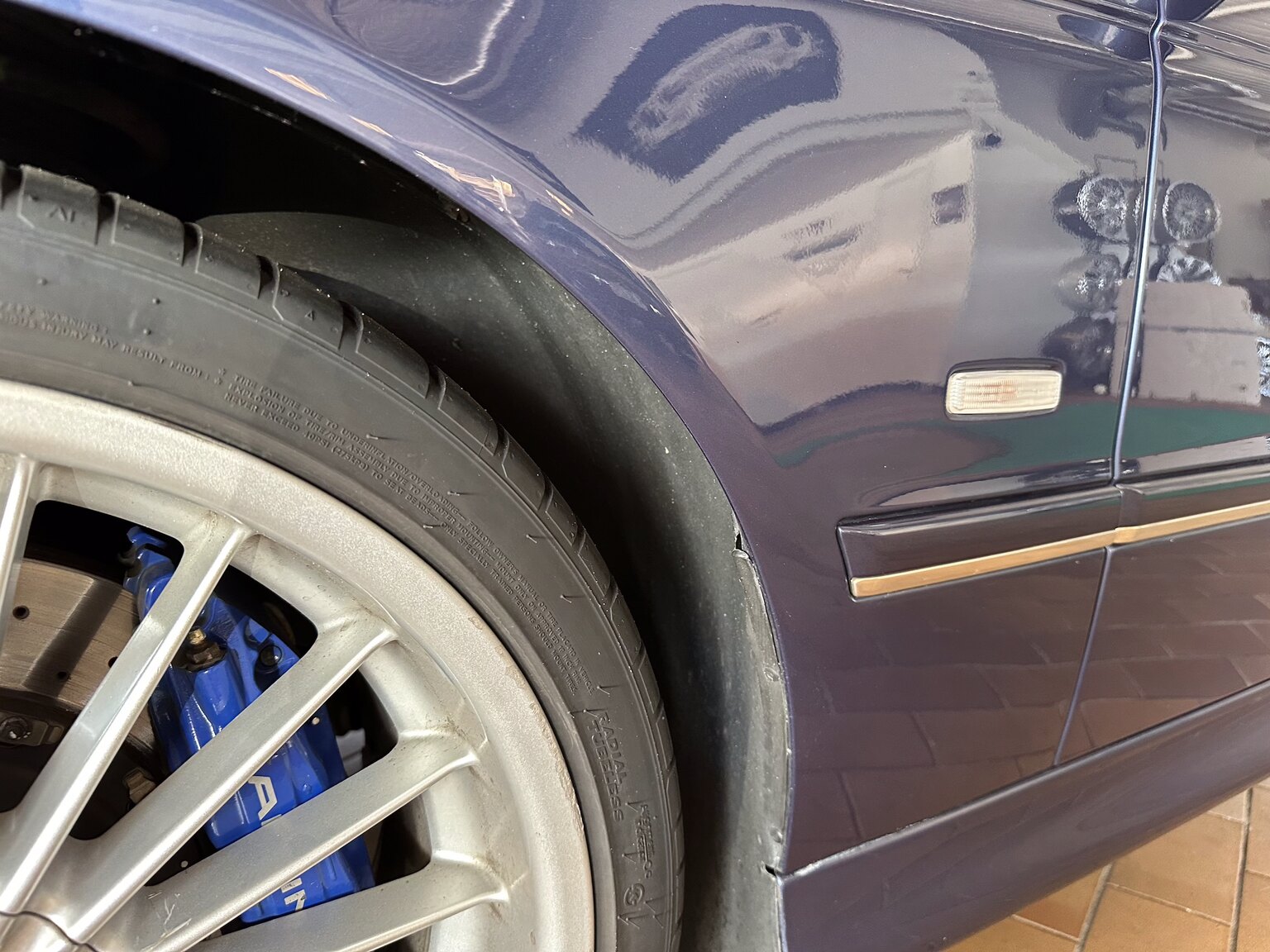 Exteriörbild på 2002 ALPINA B10 V8S