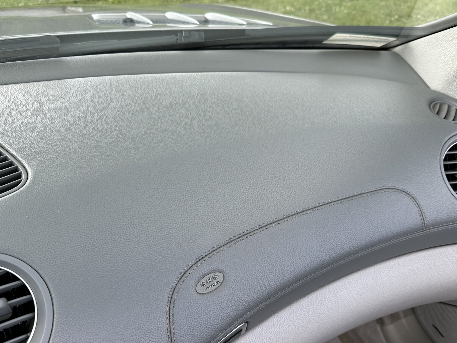 Innenraumfoto von 2003 Mercedes Benz SL 500