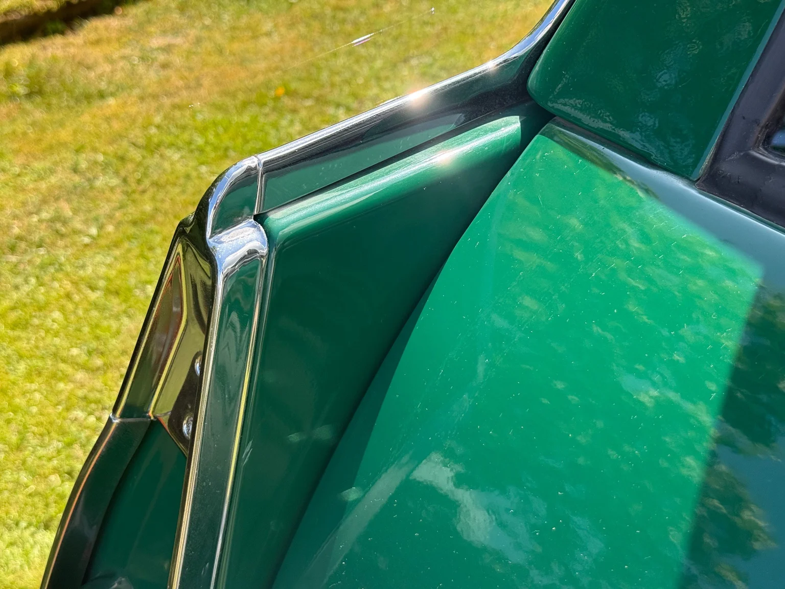 Exterior image of 1975 Saab 95 V4 kombi - 7-sits (46)