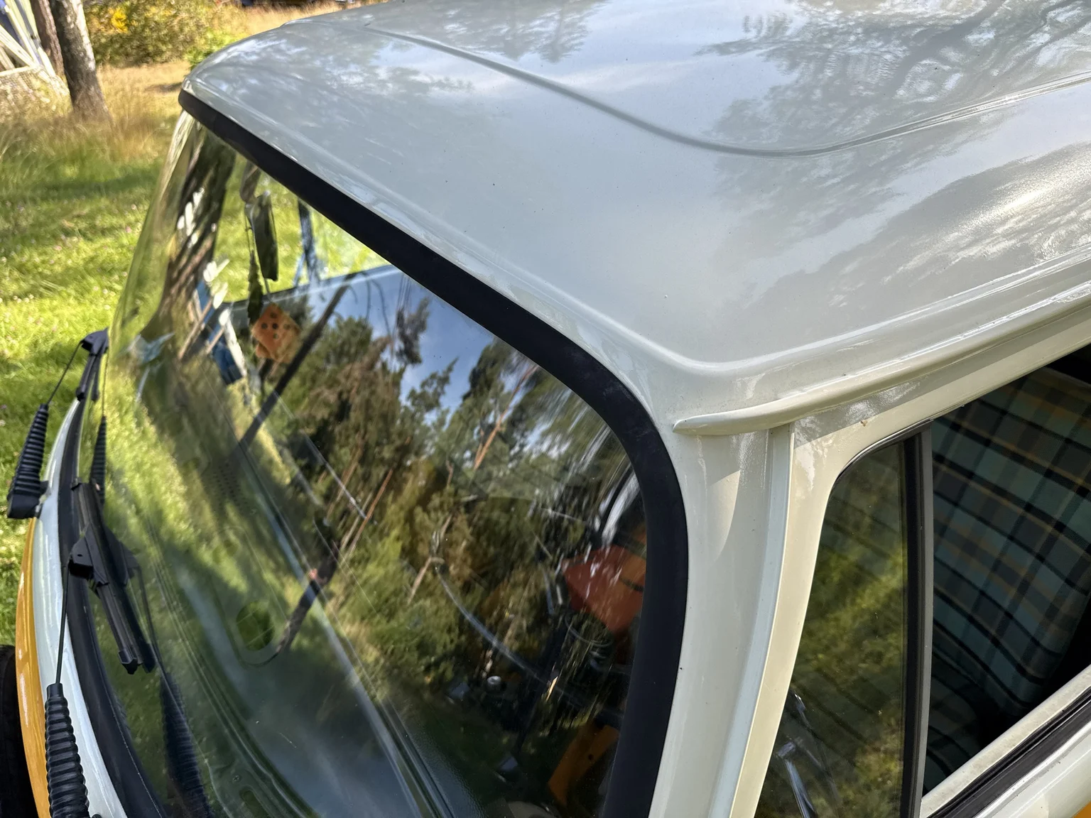 Aussenfoto 1975 Volkswagen Transporter Campervan (25)