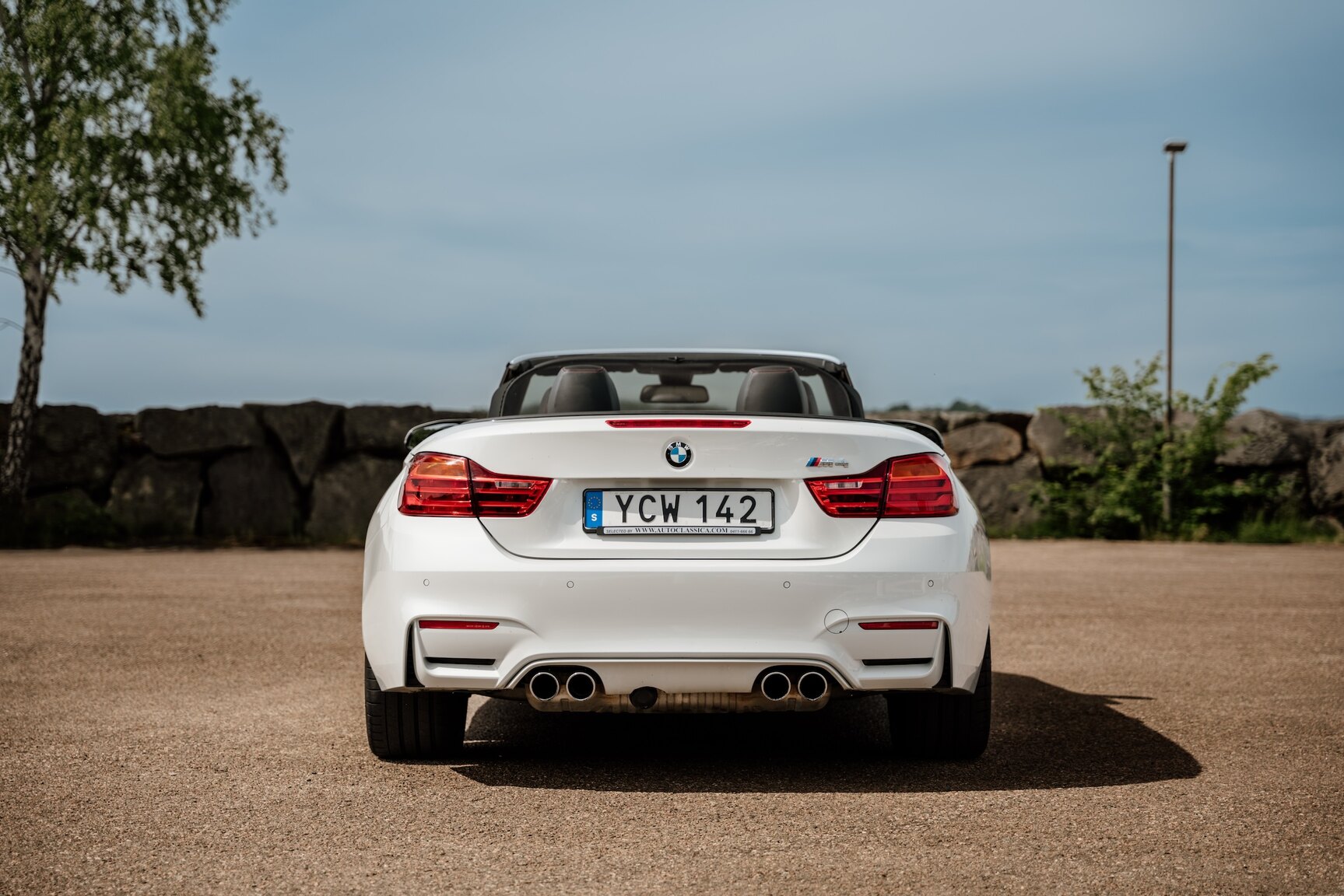 Exteriörbild på 2015 BMW M4 Cabriolet