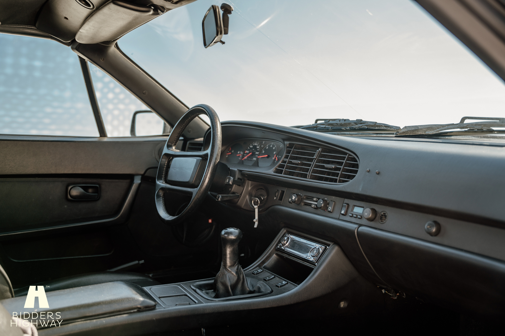 Innenraumfoto von 1989 Porsche 944 S2 Cabriolet