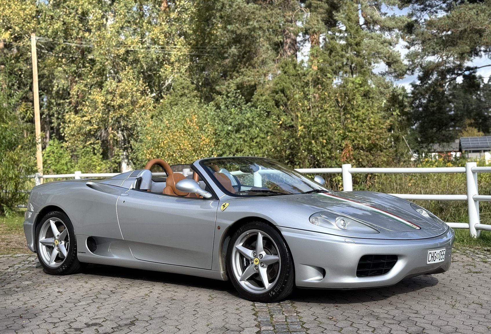 Exteriörbild på 2001 Ferrari 360 Spider