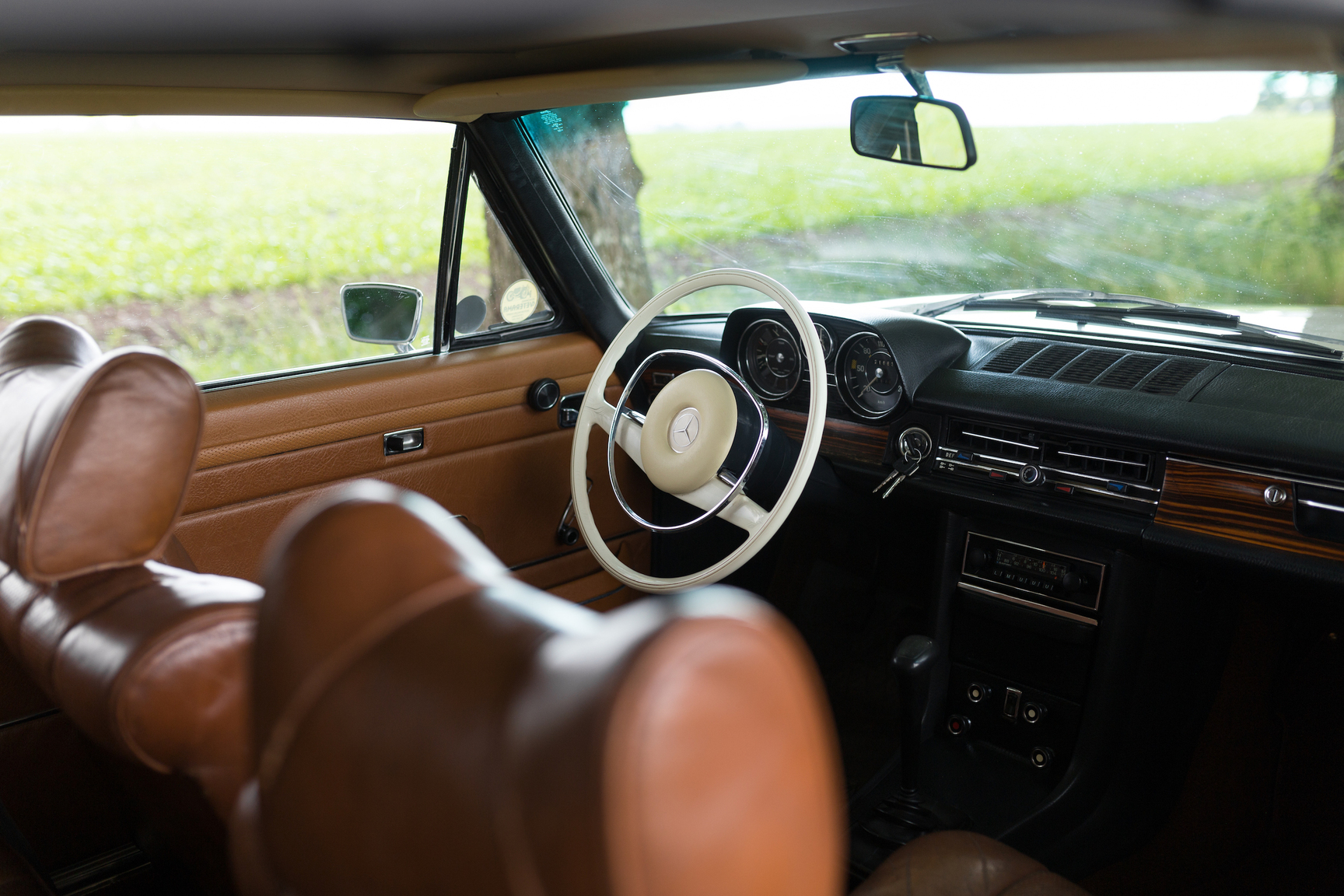 Innenraumfoto von 1971 Mercedes 250 C
