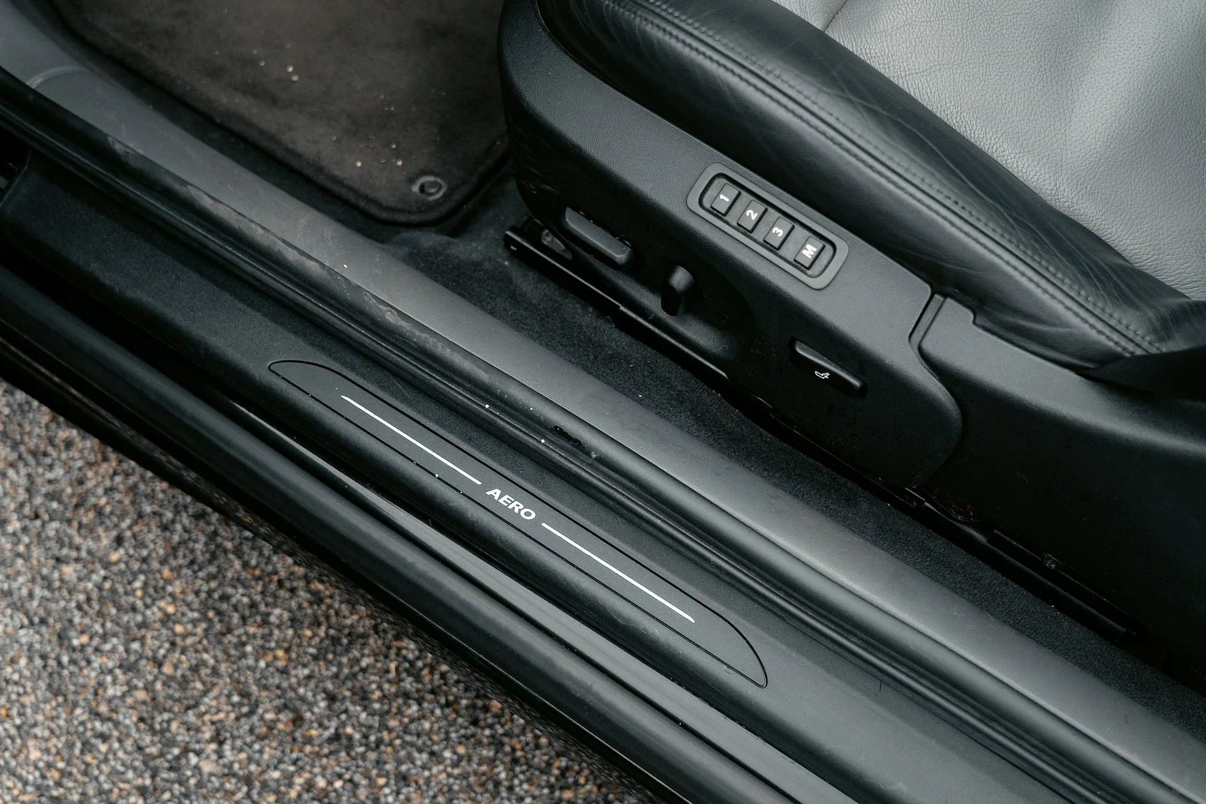 Interior image of 2004 SAAB 9-3 Aero 2.0T Cabriolet (3)