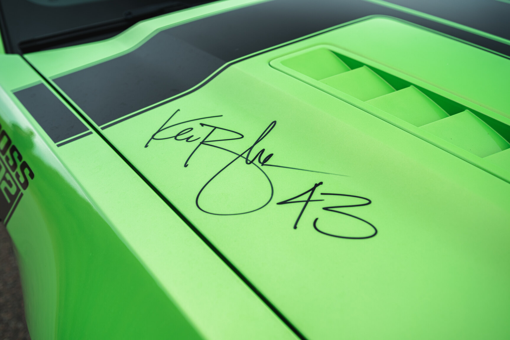 Exterior image of 2013 Ford Mustang Boss 302