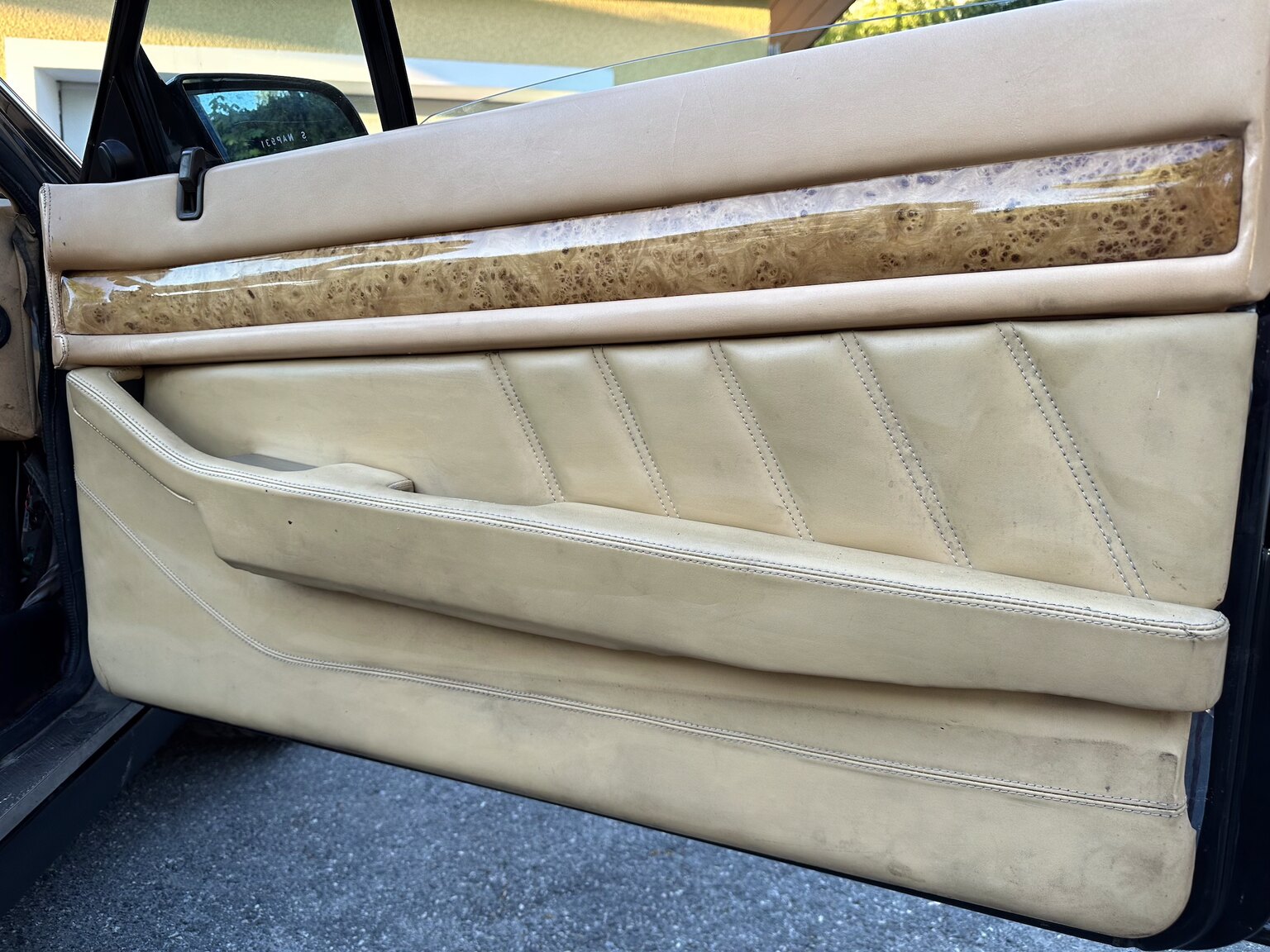 Innenraumfoto von 1987 Maserati Biturbo Spyder