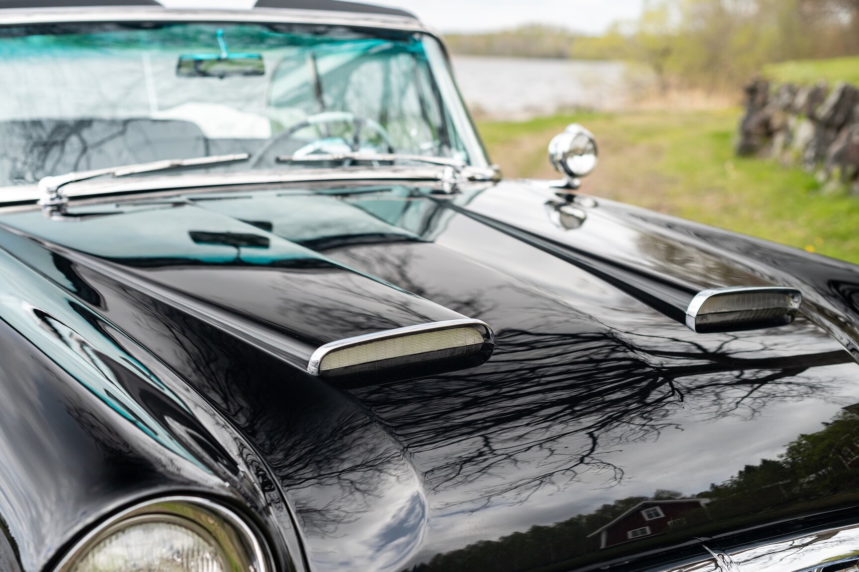 Exterior image of 1955 Packard Caribbean Cabriolet  (5)
