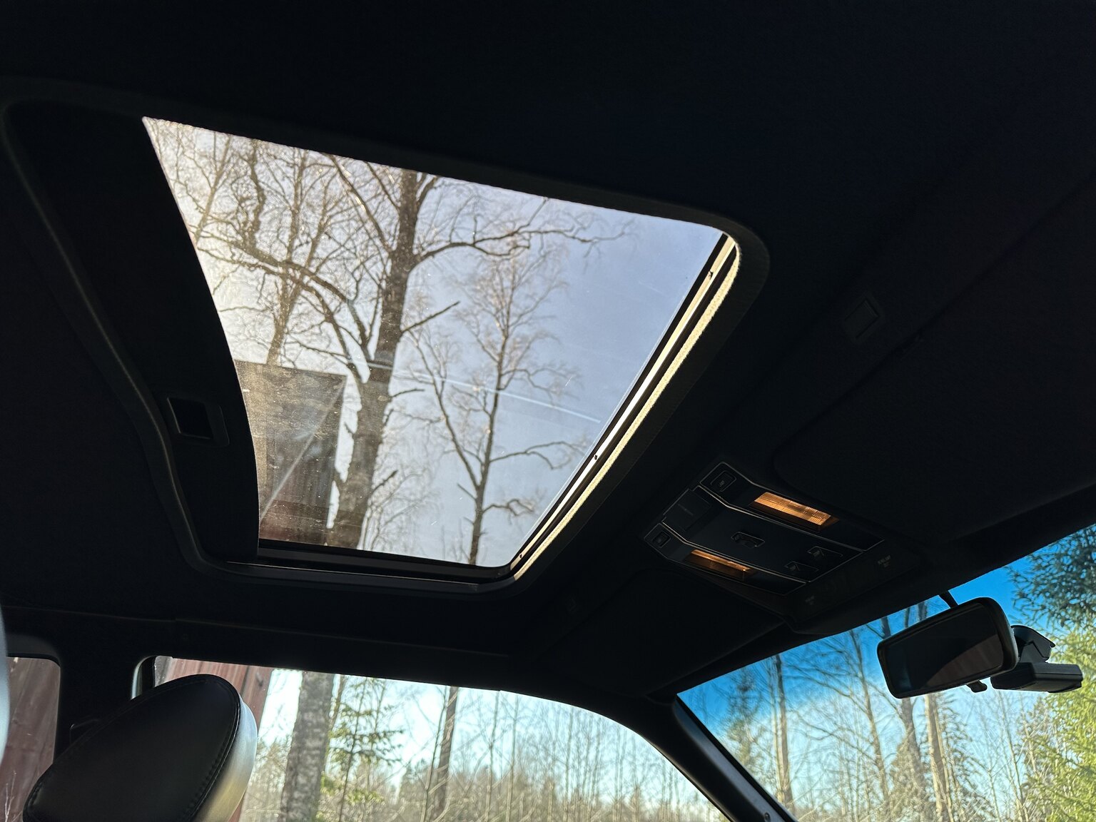 Interior image of 1987 Lincoln Mark VII LSC