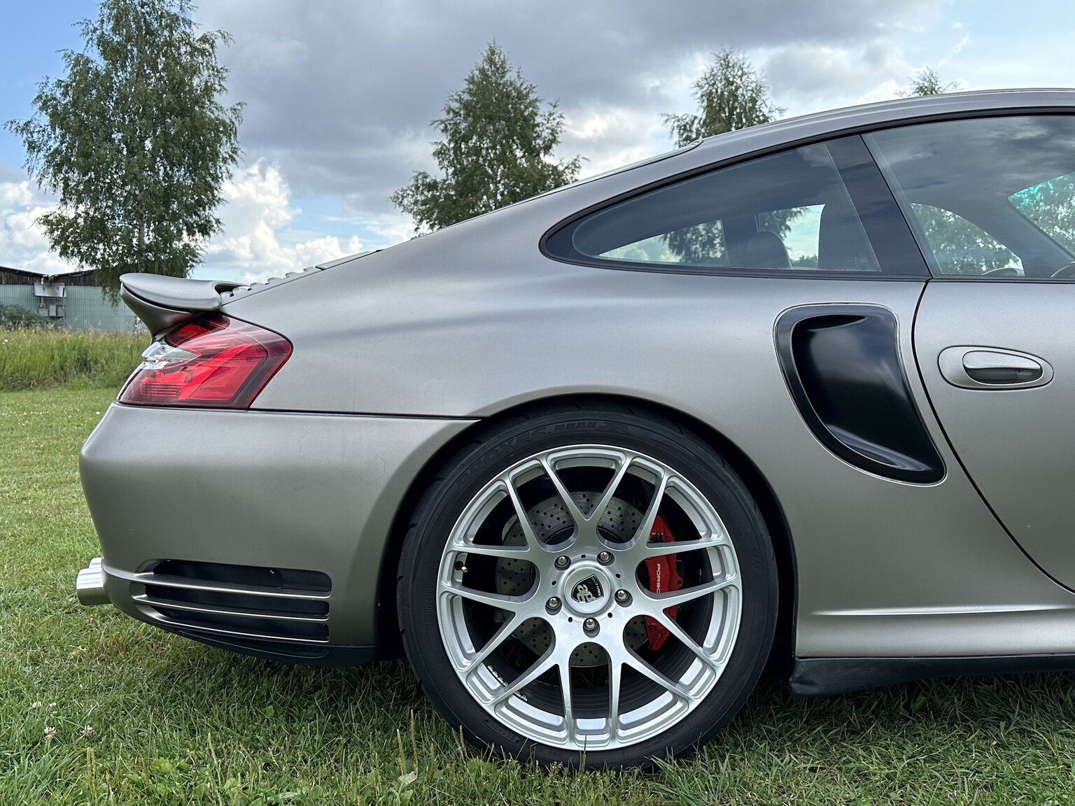 Exterior image of 2002 Porsche 996 Turbo