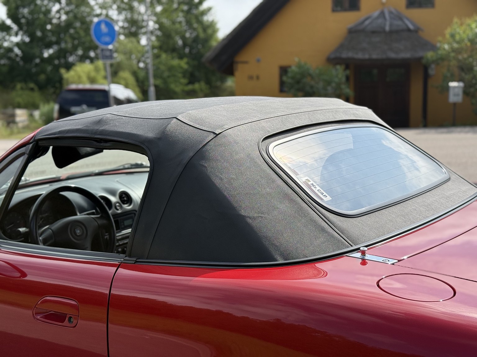 Exteriörbild på 1999 Mazda MX-5