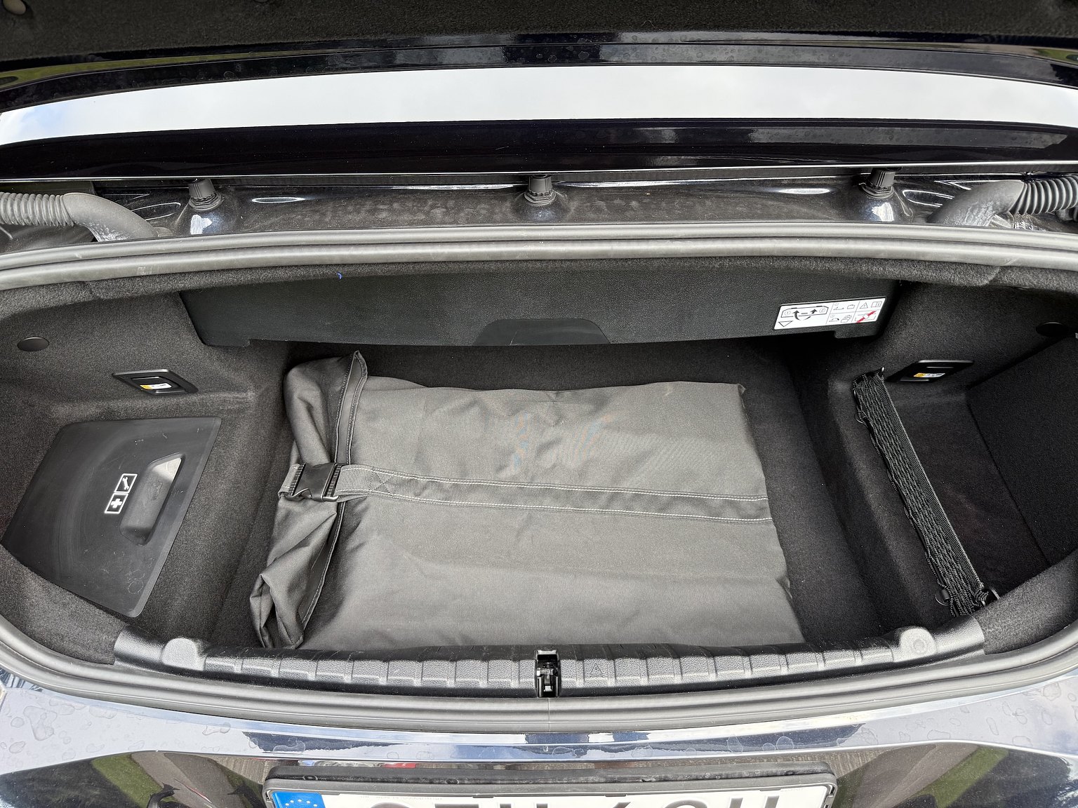 Interior image of 2019 BMW M850i xDrive Convertible Steptronic
