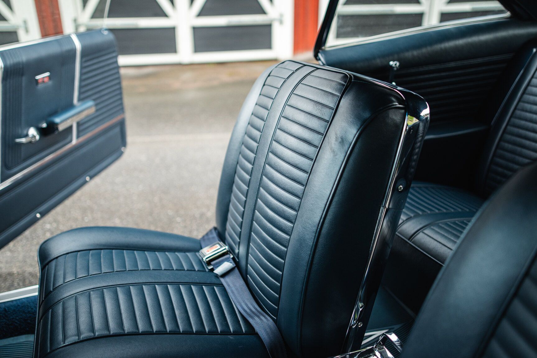 Interior image of 1965 Pontiac Catalina 421 Tripower-Pack 2+2