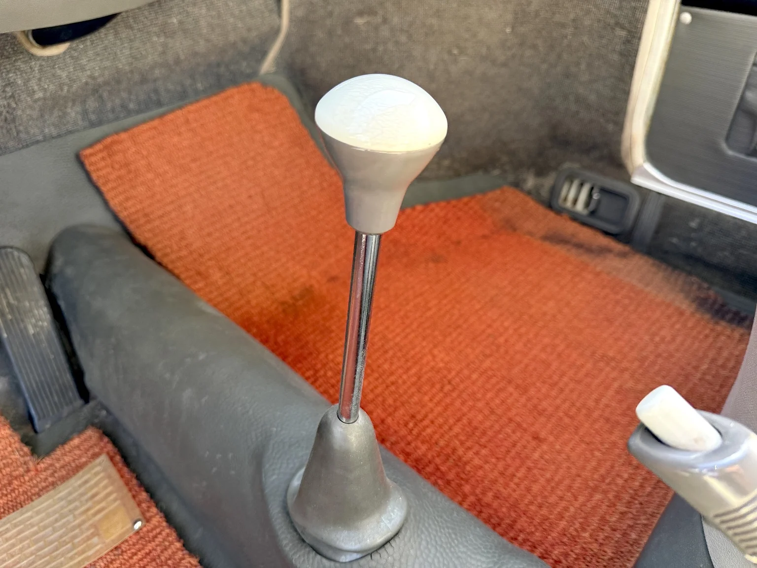 Interior image of 1965 Volkswagen 1500 Limousine 311 Notchback (22)