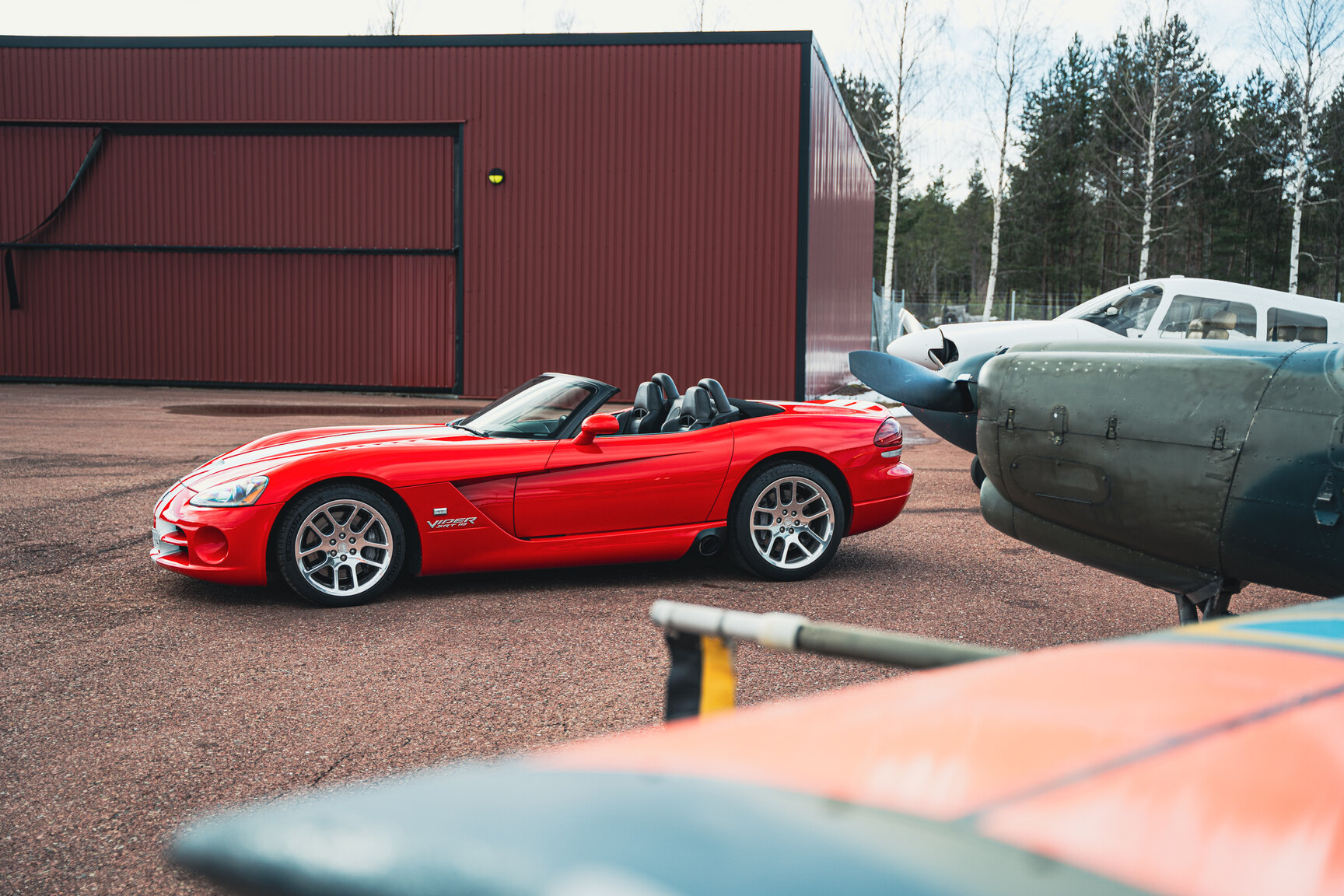 Exteriörbild på 2003 Dodge Viper SRT-10