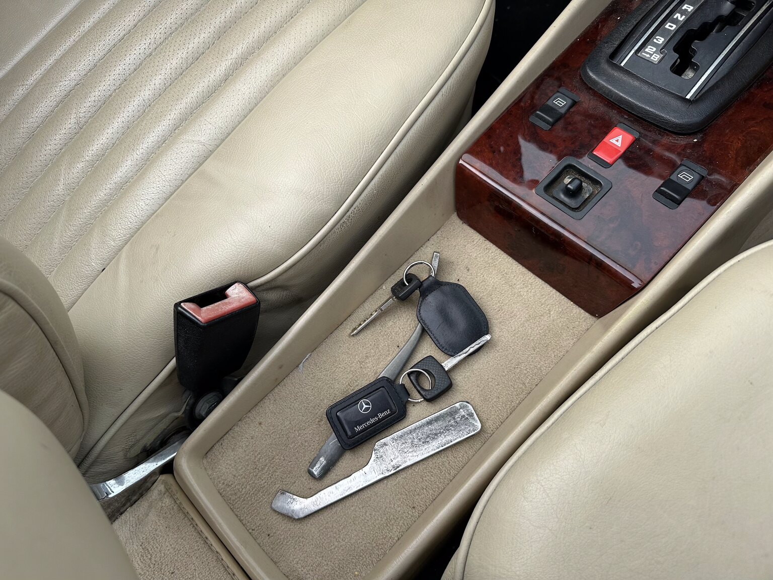Interiörbild 1985 Mercedes-Benz 380 SL
