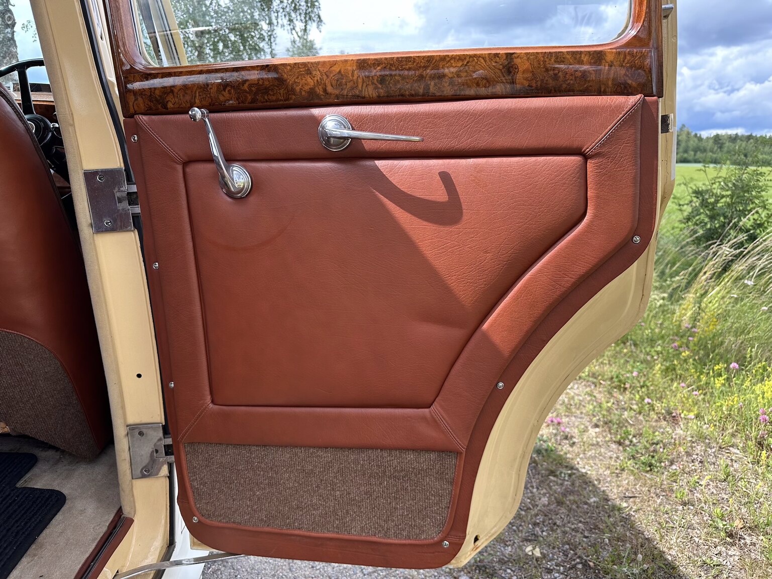 Interiörbild 1947 Bentley Mark IV Sport Saloon