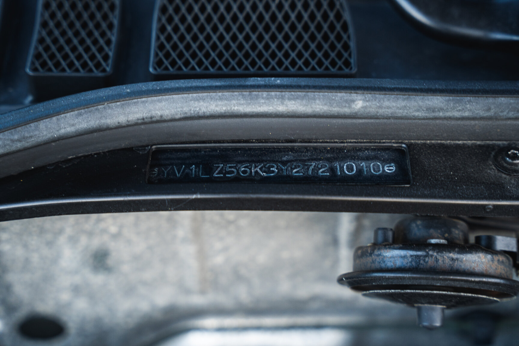 Image of 2000 Volvo V70 XC mechanics