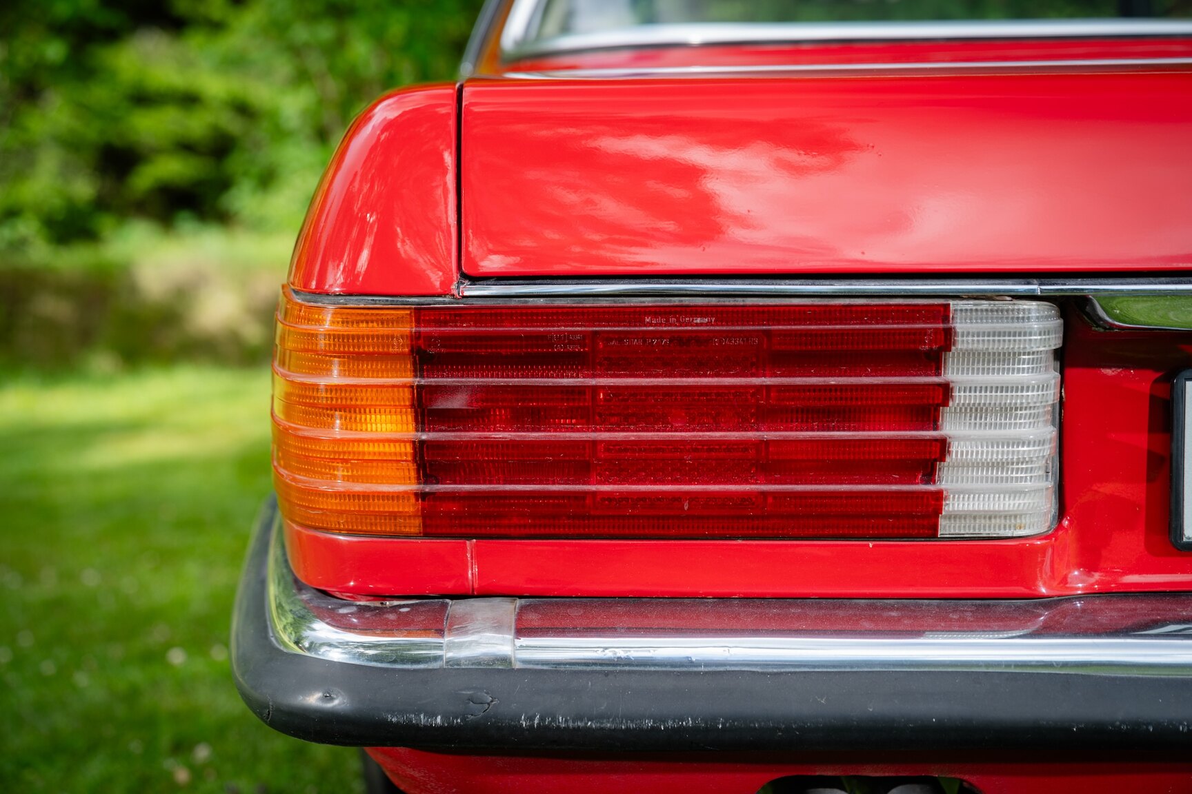 Exterior image of 1975 Mercedes-Benz 350 SLC