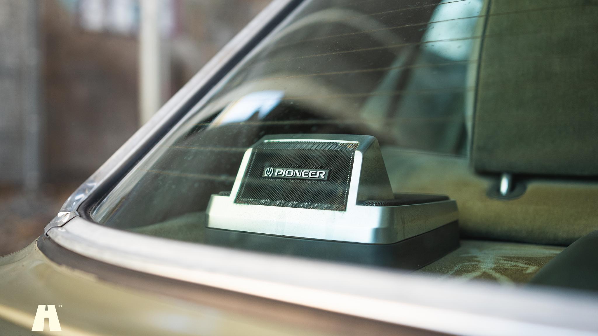 Innenraumfoto von 1985 Mercedes-Benz 200 Series 3  (61)