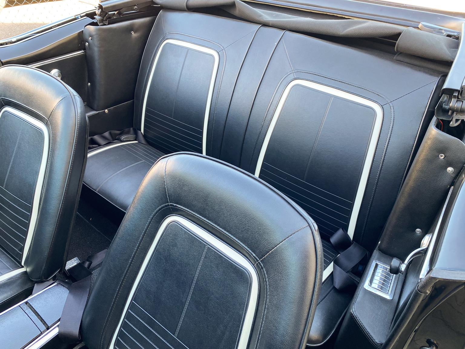 Interiörbild 1967 Chevrolet Camaro 383ci Convertible (8)