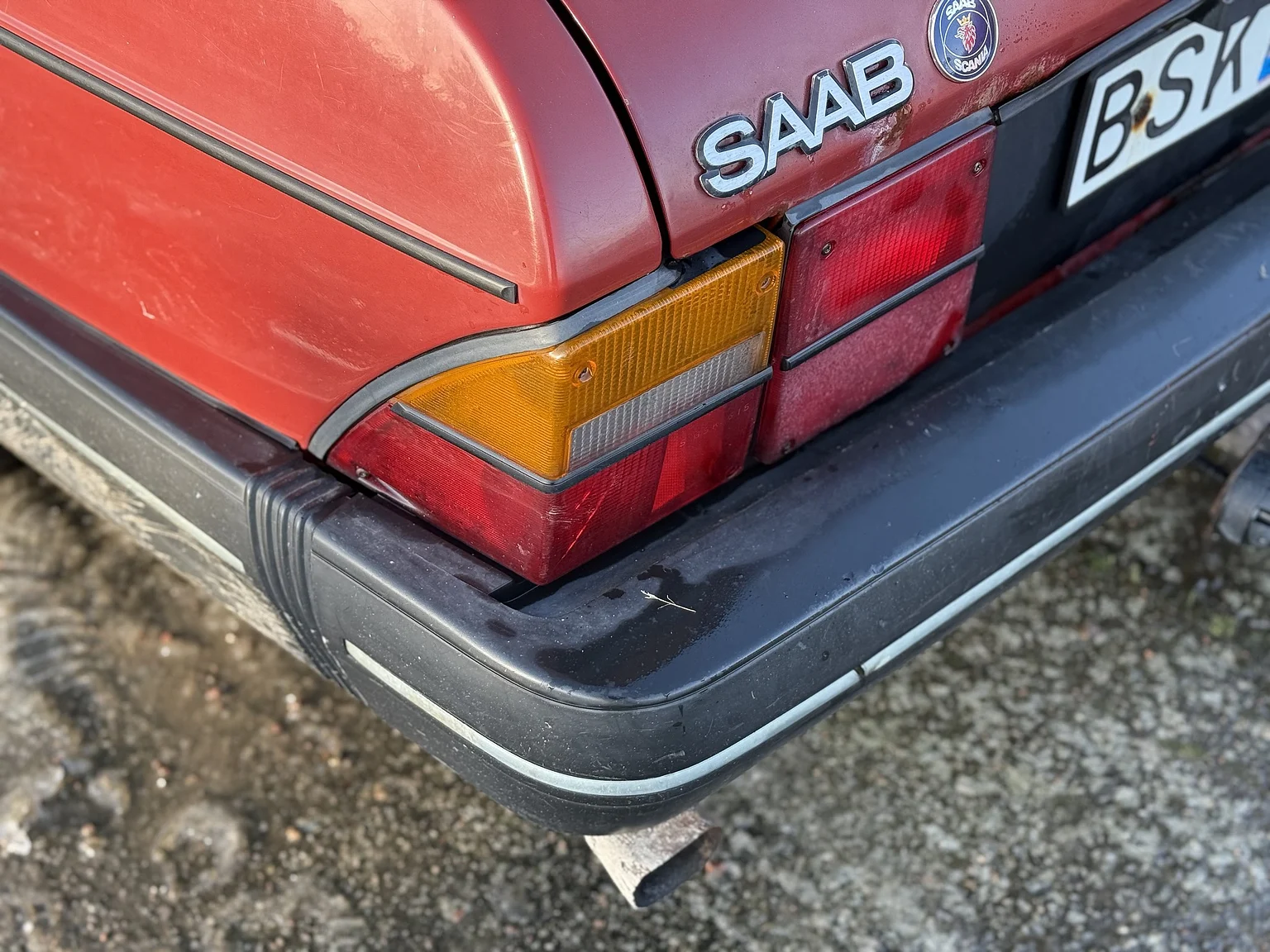 Exterior image of 1991 SAAB 900S Turbo 2-door (34)