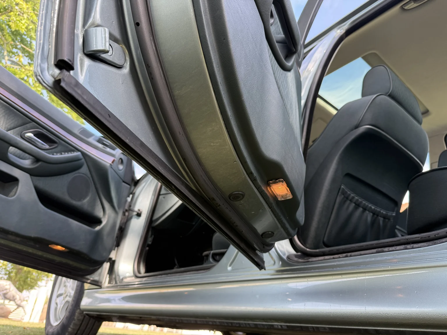 Innenraumfoto von 2003 BMW 525d Sedan (53)