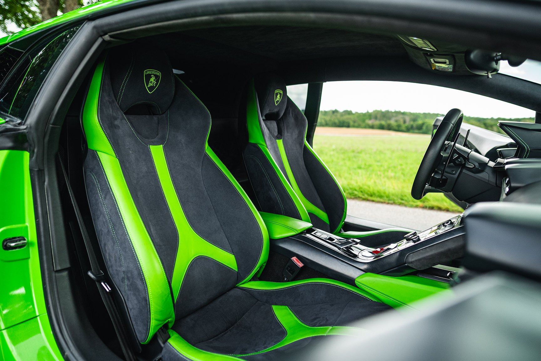 Interiörbild 2016 Lamborghini Huracan LP-610-4