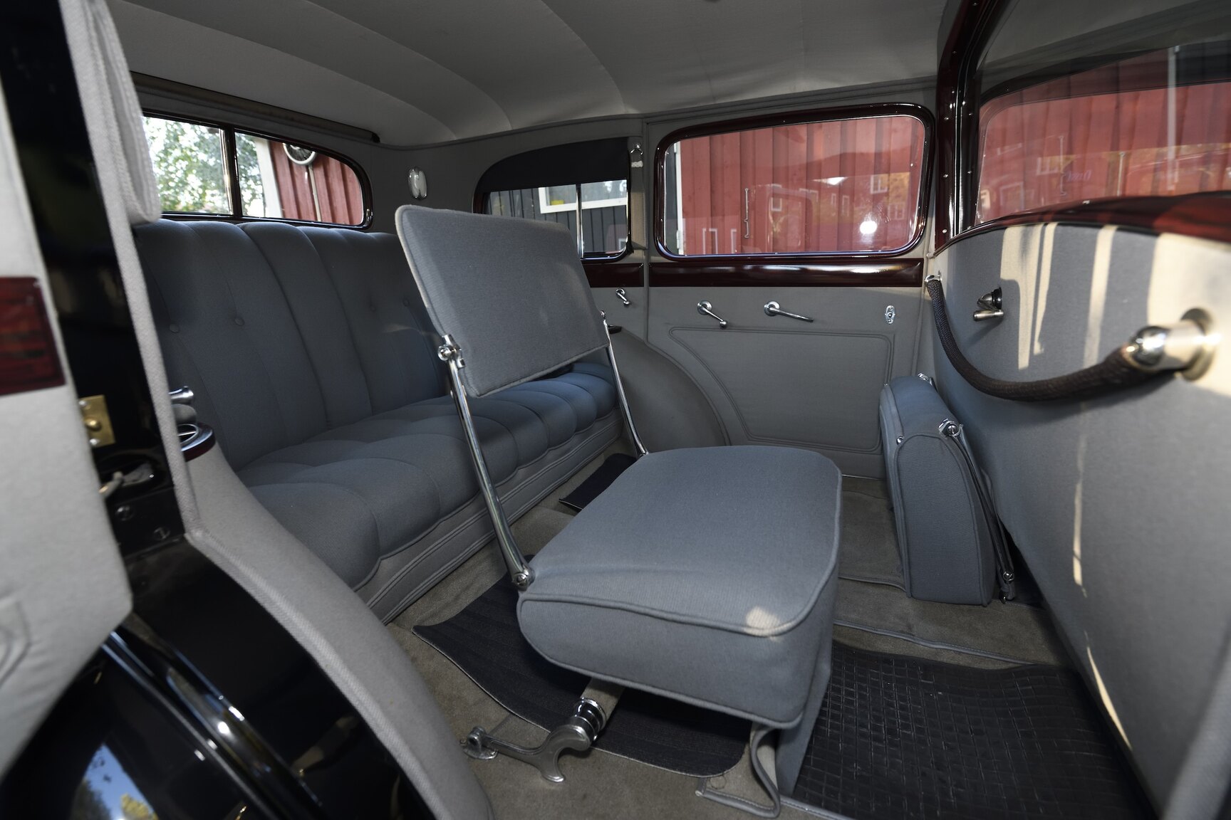 Interior image of 1934 CADILLAC 355 D IMPERIAL 