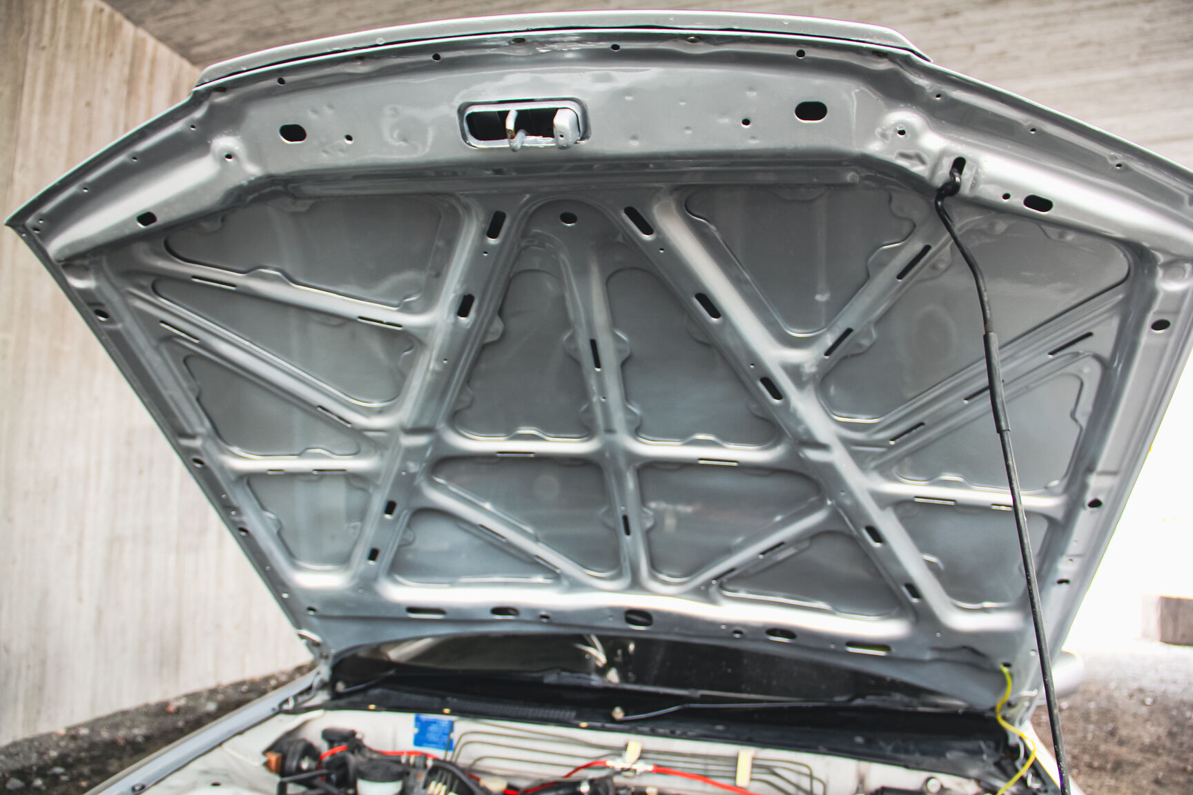 Image of 1994 Nissan Skyline R32 GT-R mechanics