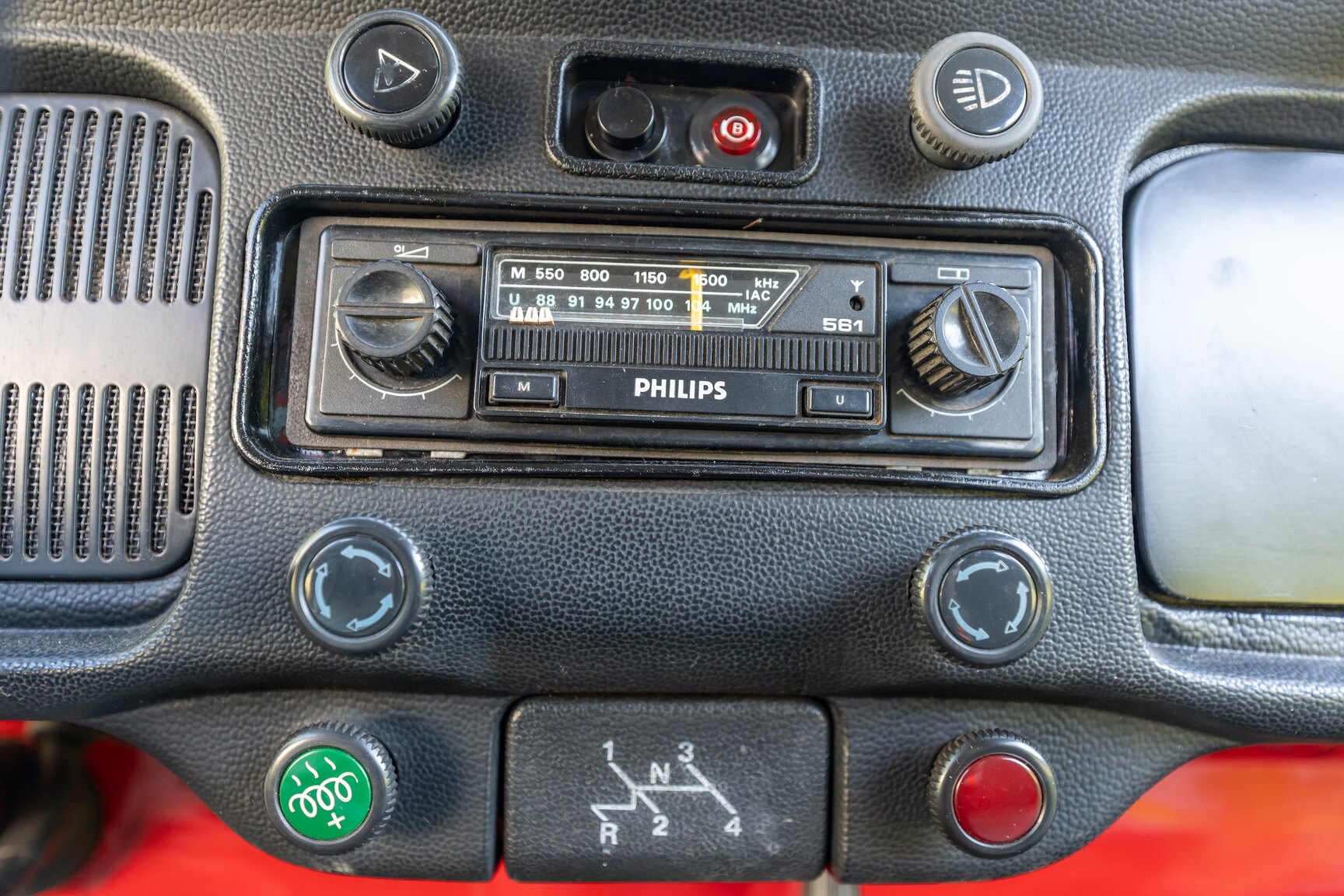 Interiörbild 1971 Volkswagen 1302 S