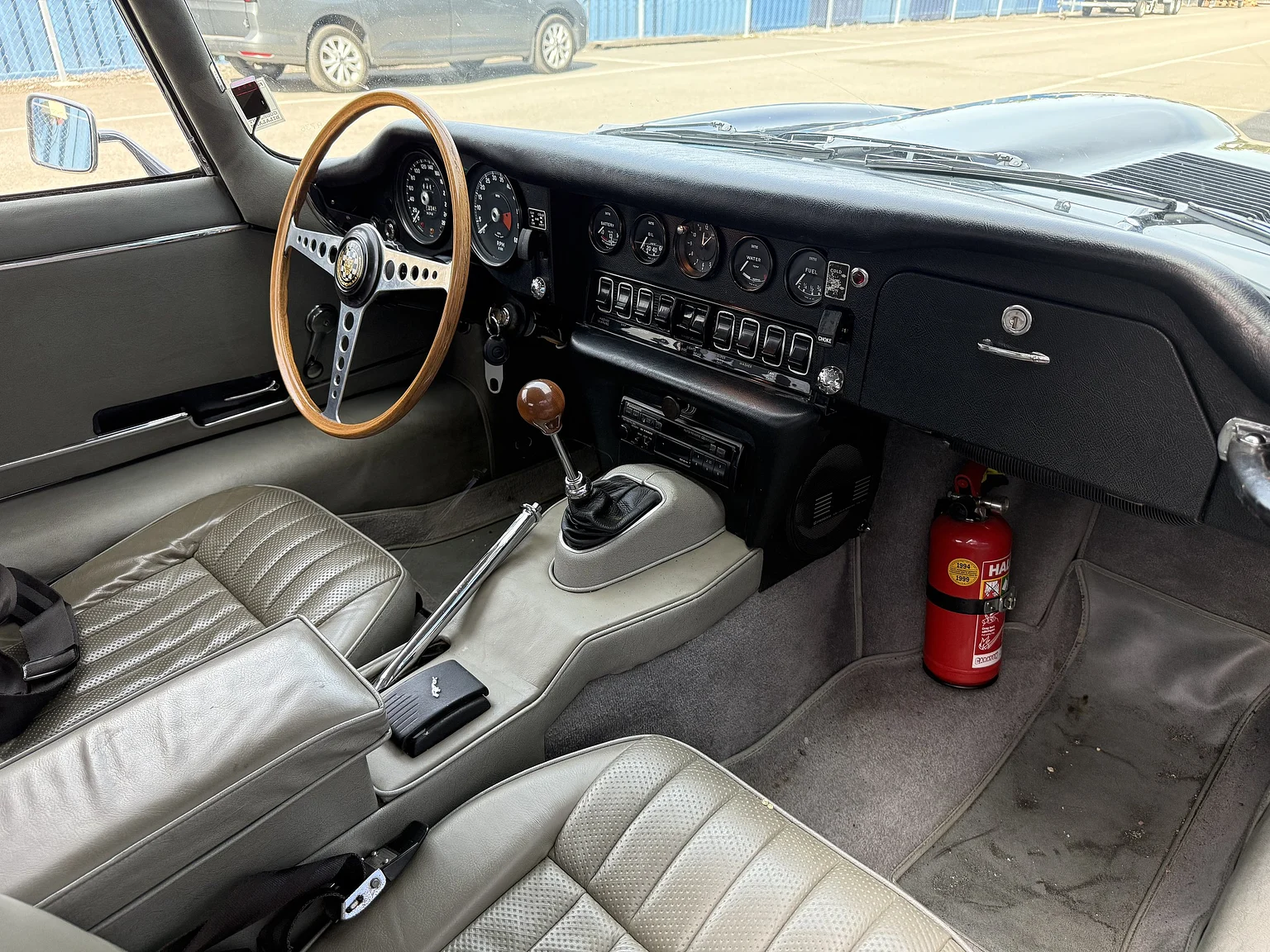 Interior image of 1969 Jaguar E-Type 4.2 Coupe (27)