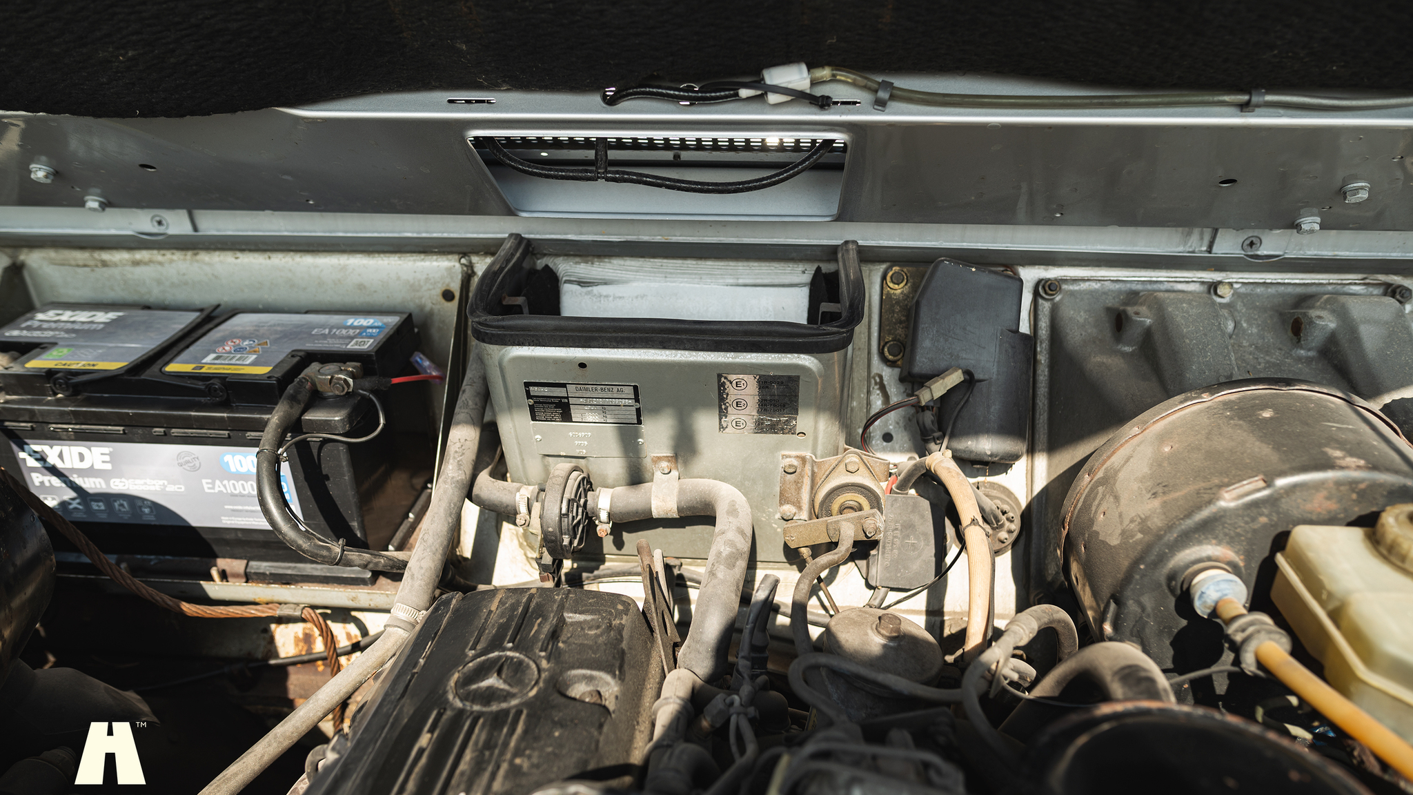 Image of 1985 Mercedes 230GE Cabrio mechanics