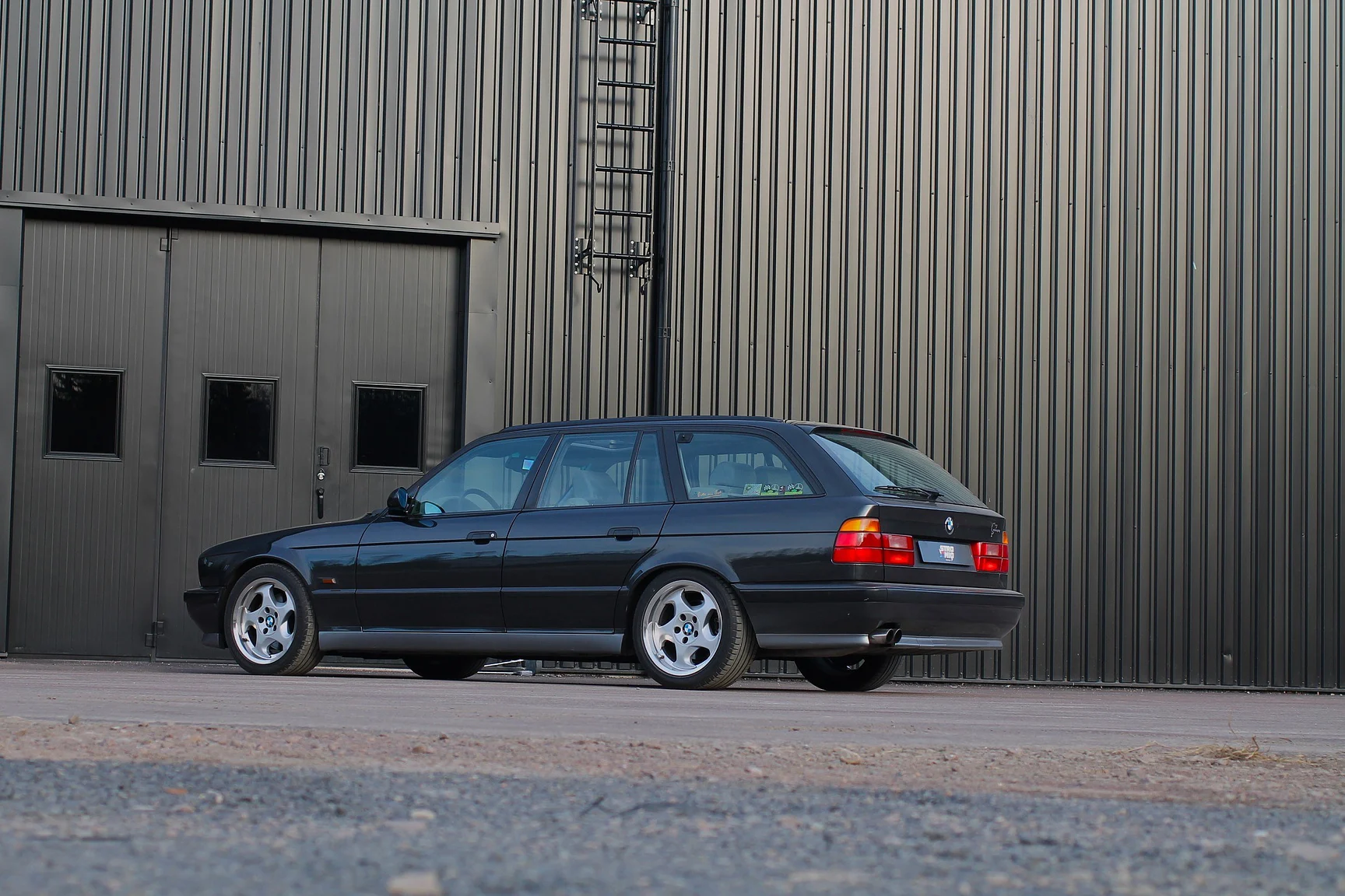 Aussenfoto 1993 BMW E34 M5 Touring  (5)