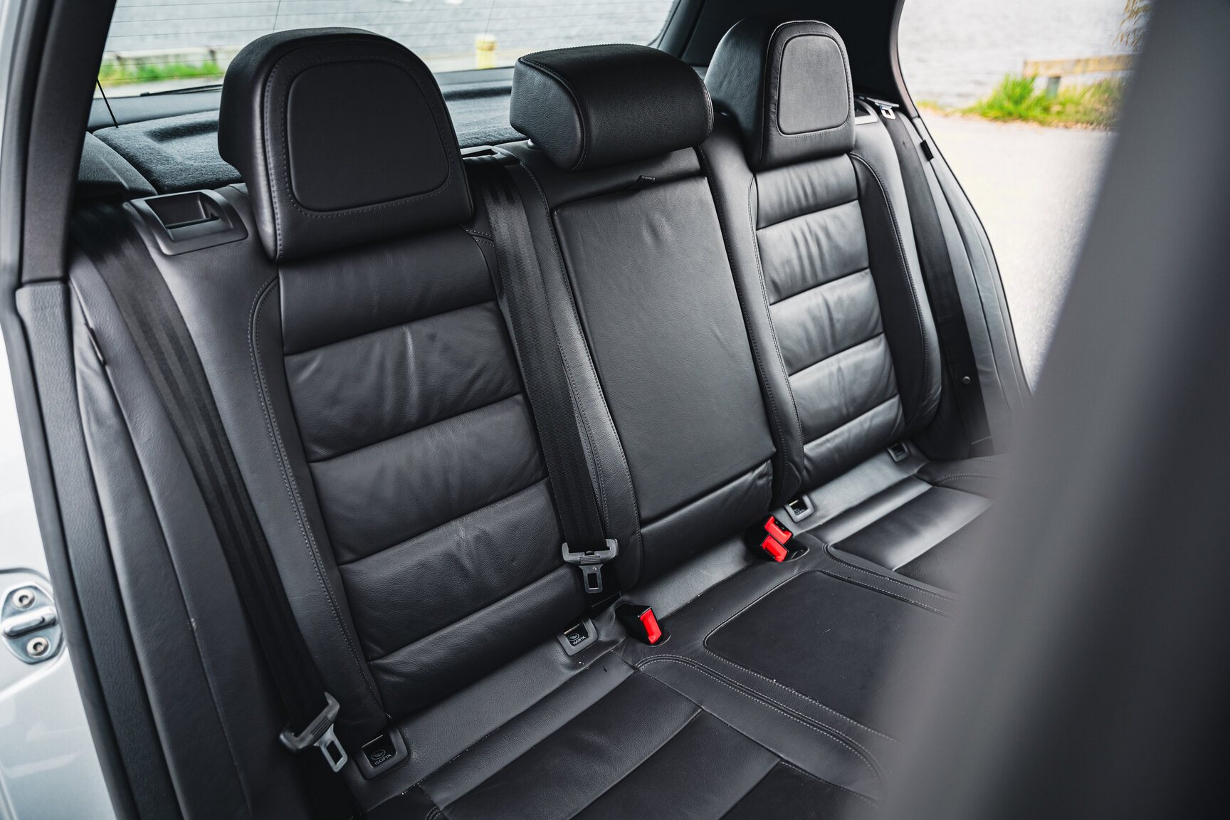 Innenraumfoto von 2007 Volkswagen Golf R32 (87)