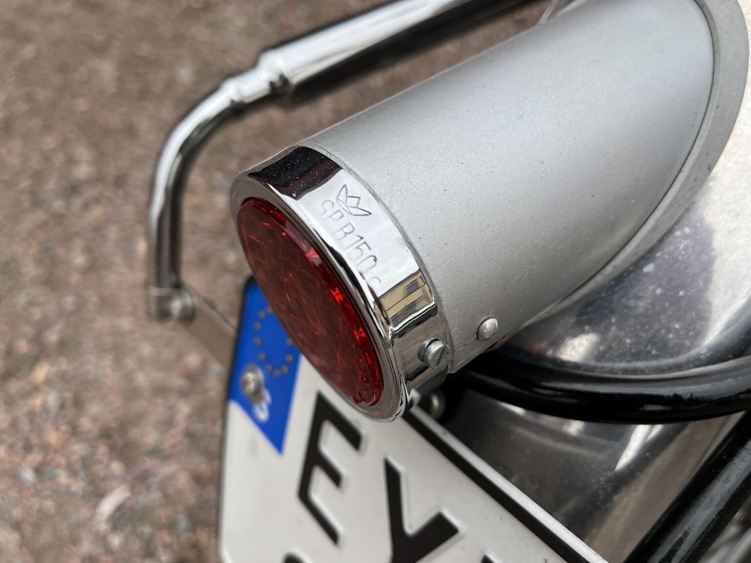 Exteriörbild på 1958 Husqvarna 283 "Guldpilen"