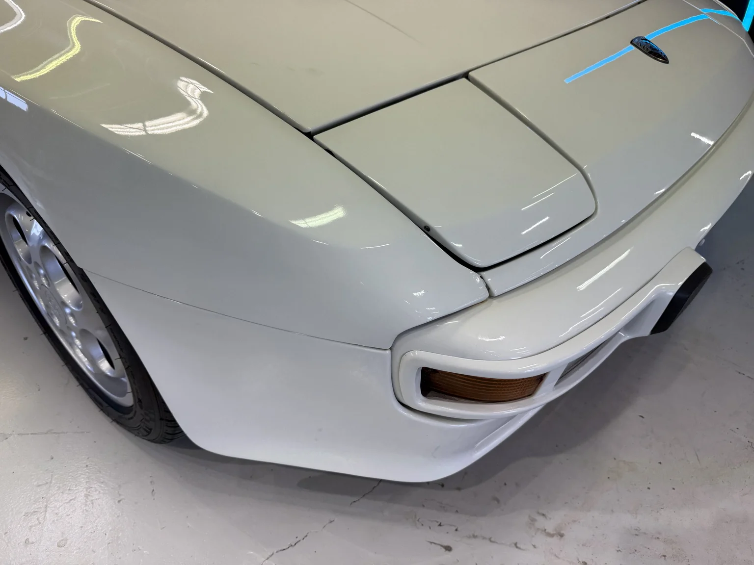 Aussenfoto 1989 Porsche 944 2.7 (14)
