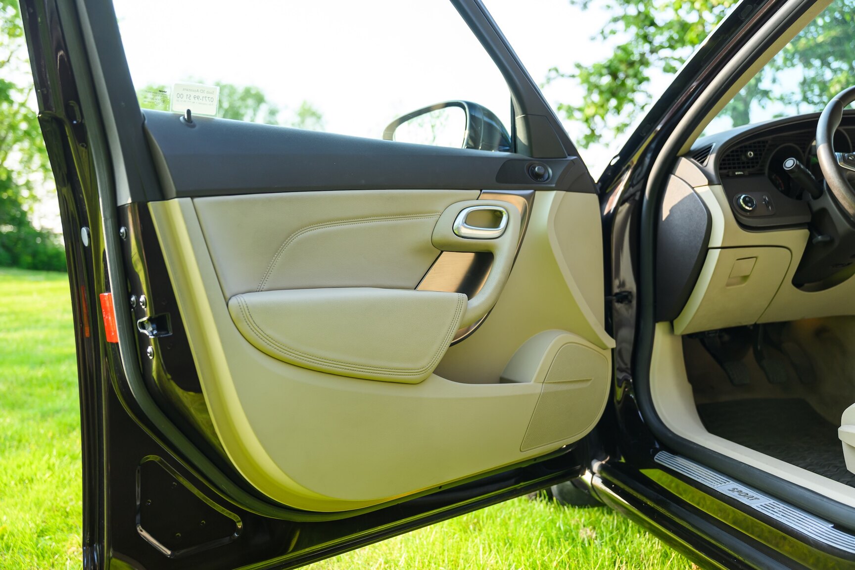 Interior image of 2011 SAAB 9-5 Biopower