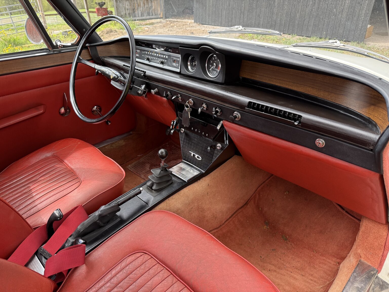 Interior image of 1967 Rover 2000 TC 2.0 OHC