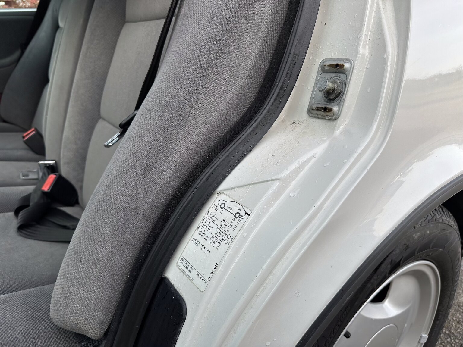 Interior image of 1996 SAAB 9000