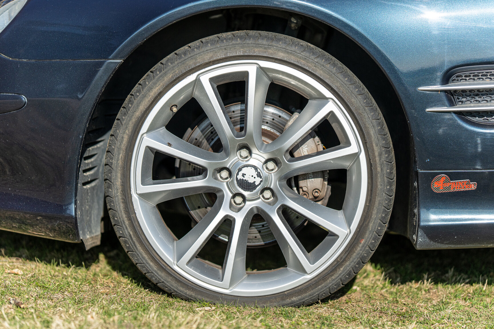 Exteriörbild på 2002 Mercedes-Benz SL 500