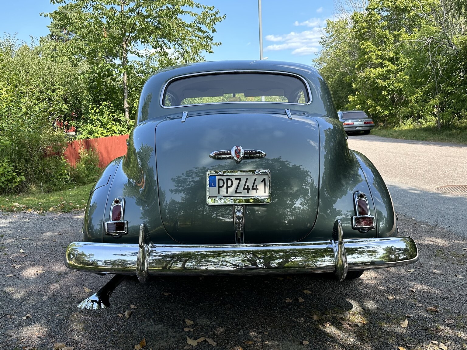 Exterior image of Buick Sedan Special 8