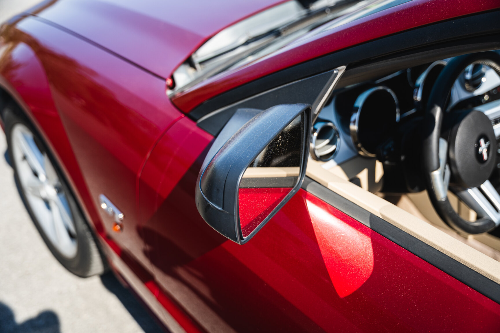 Exterior image of 2005 Ford Mustang GT Cabriolet
