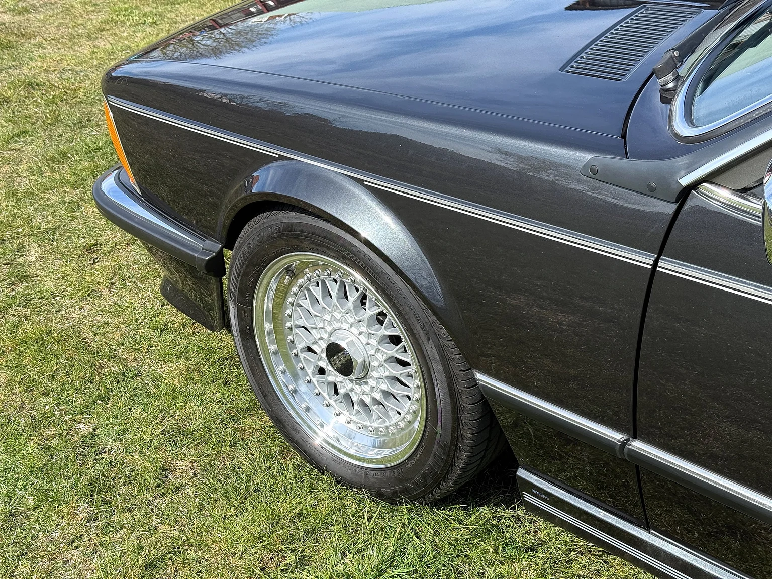 Exteriörbild på 1985 BMW 635 CSiA (E24) (46)