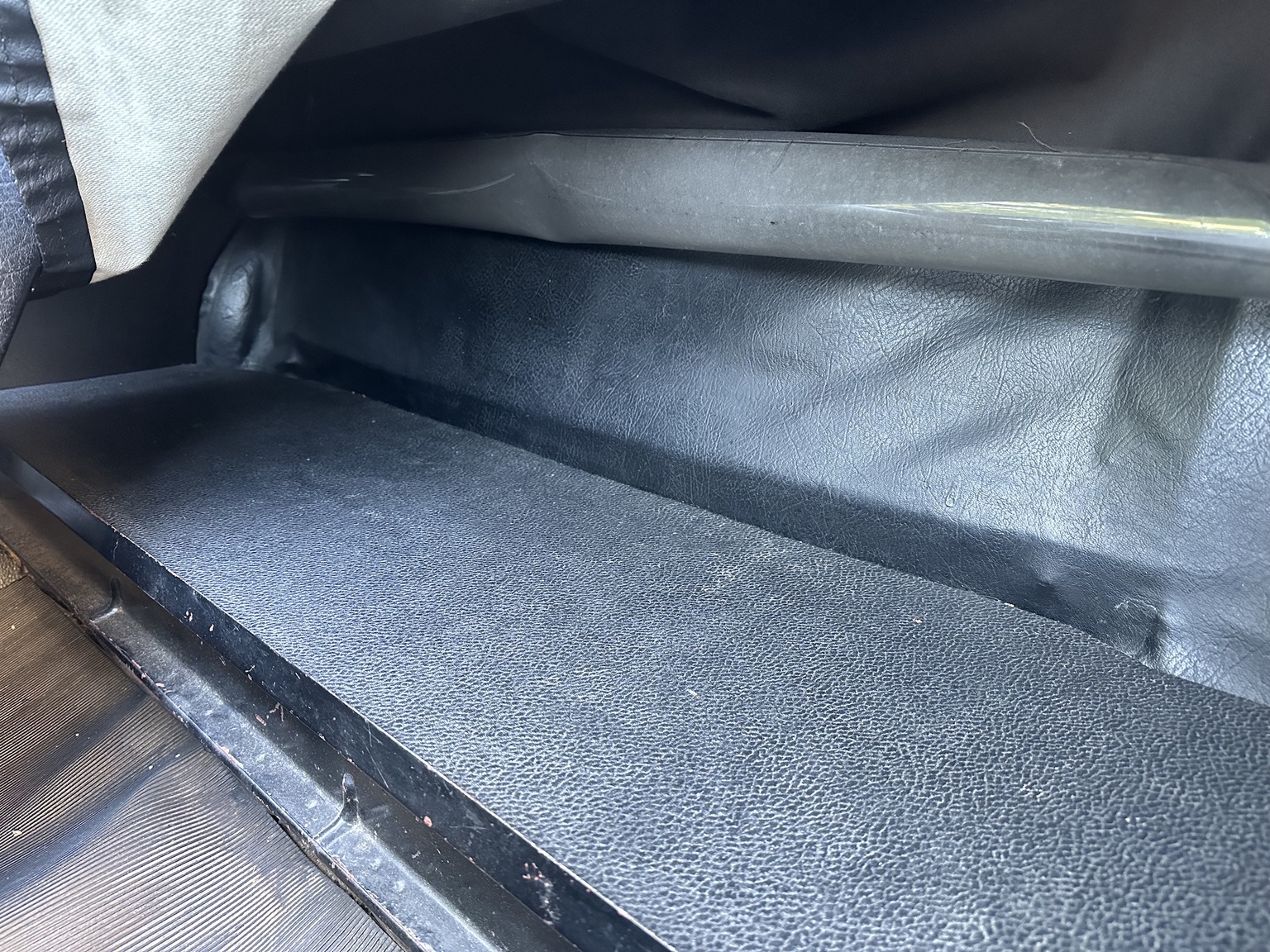 Interior image of 1970 Peugeot 304 Cabriolet