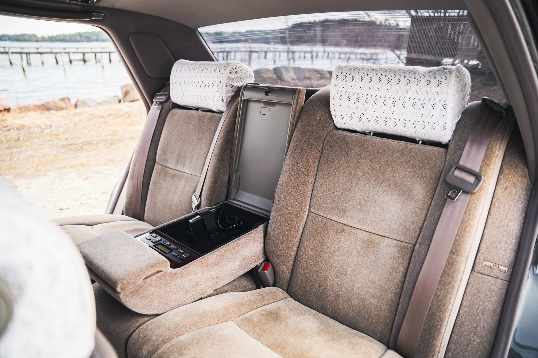 Innenraumfoto von 2000 Toyota Century