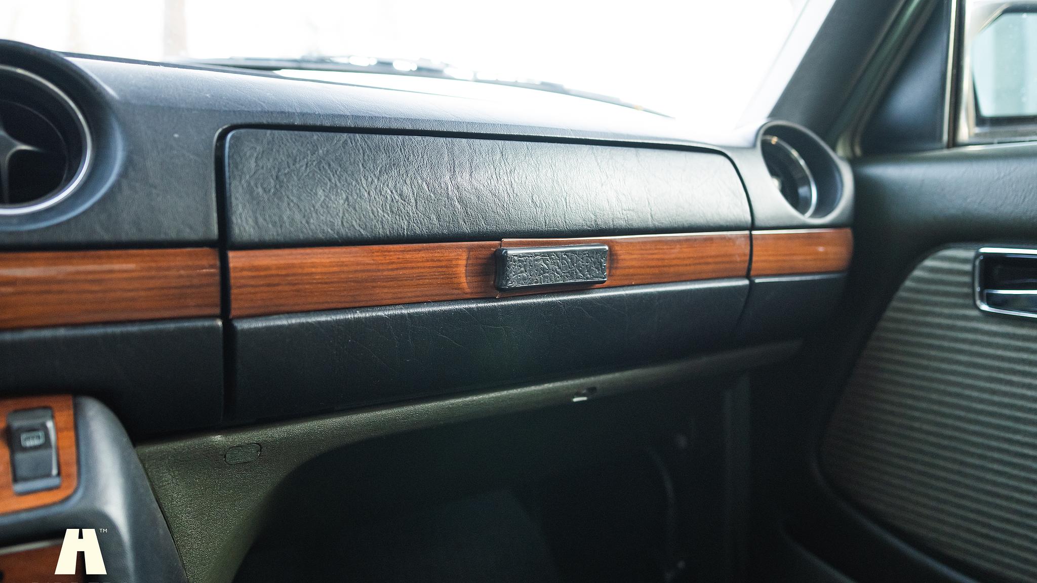 Interiörbild 1985 Mercedes-Benz 200 Series 3  (27)