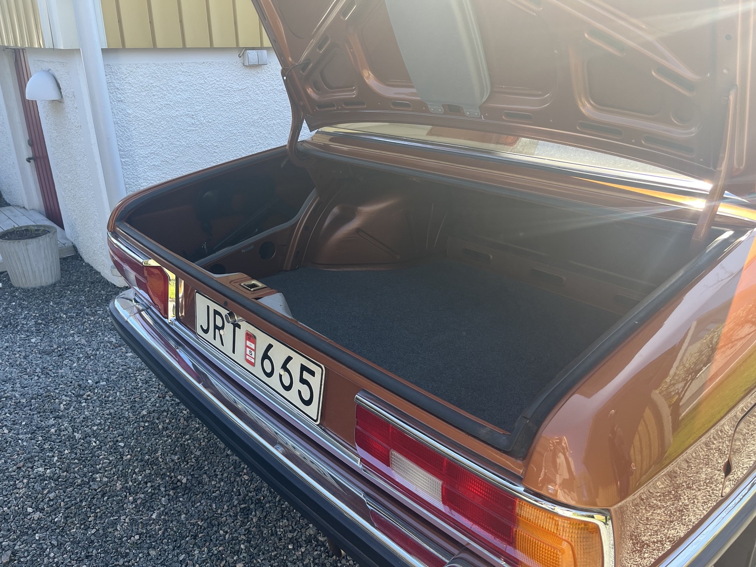 Innenraumfoto von 1977 BMW 518