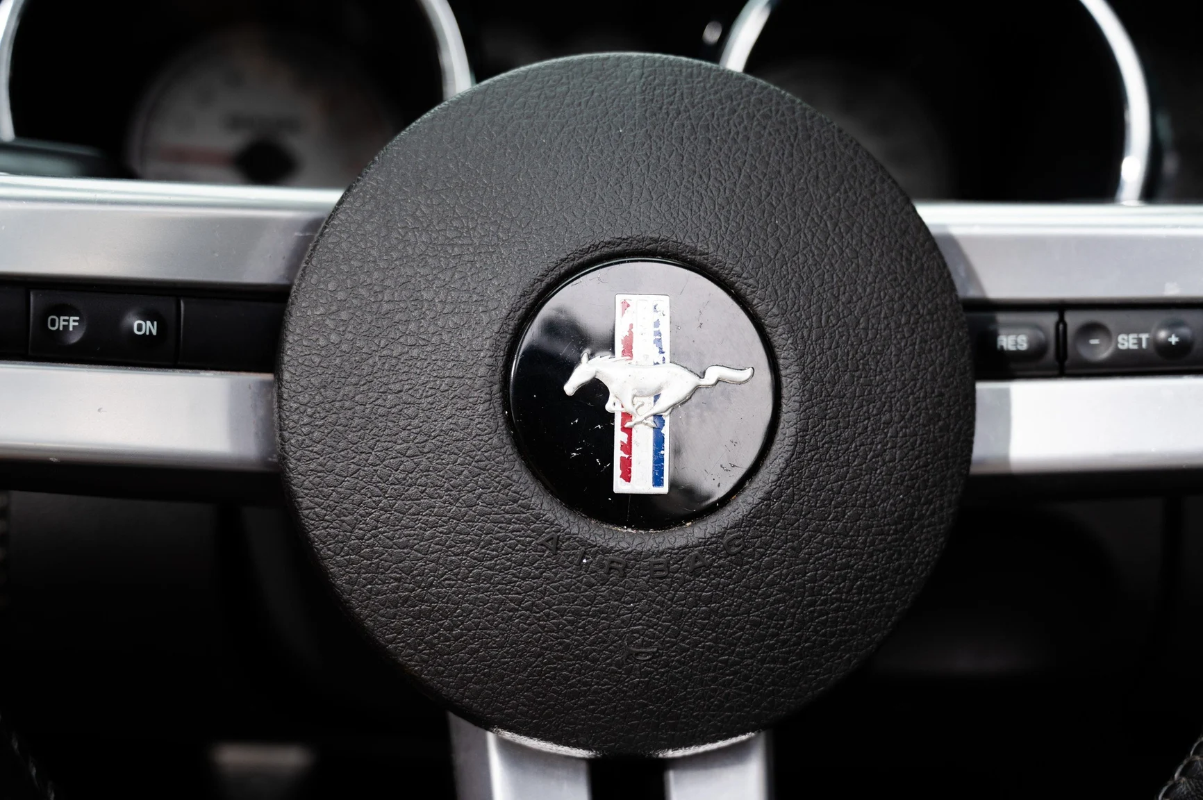 Innenraumfoto von 2005 Ford Mustang GT Roush Stage 2 (28)